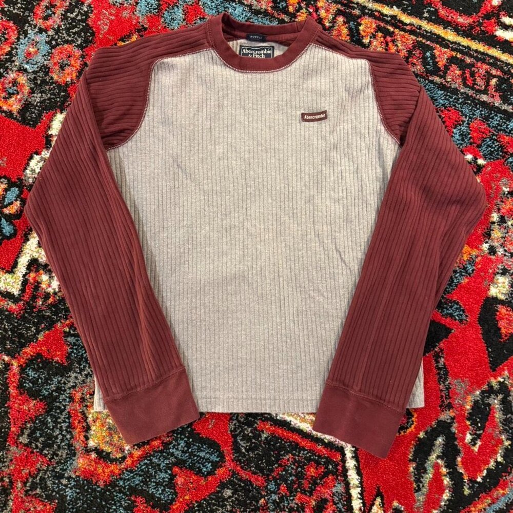 Abercrombie & Fitch Men's Burgundy and Red Shirt